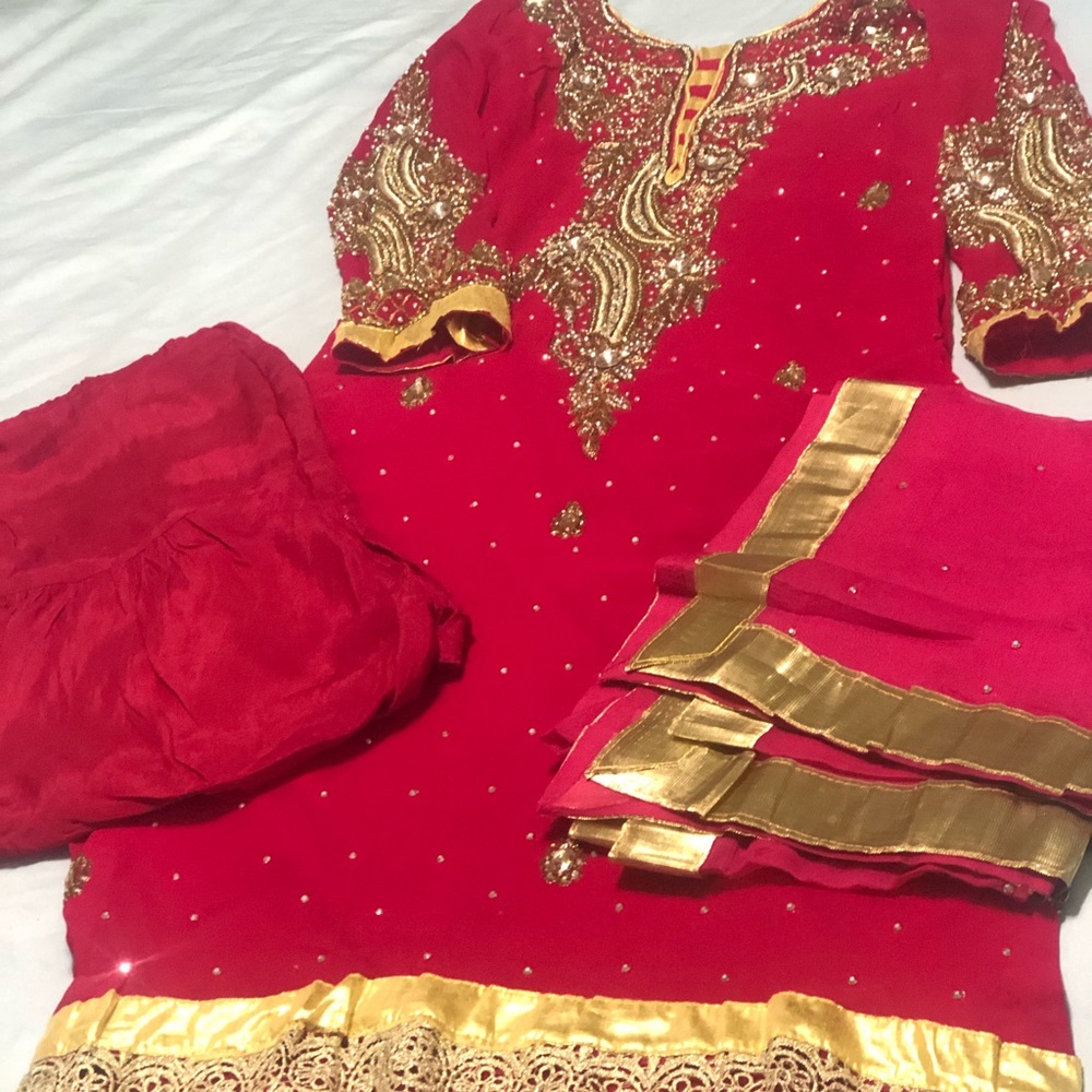 Indian suit size medium